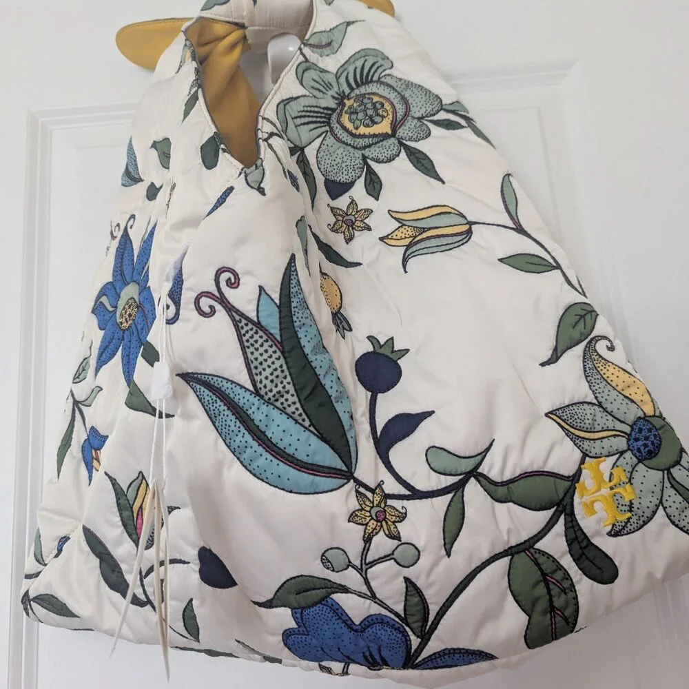 Tory Burch Zoe Quilted Tie Bag in Ivory Floral - Picture 3 of 15